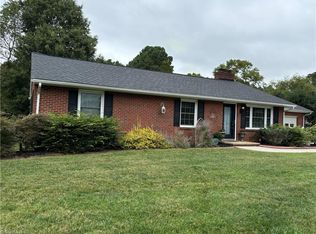 1875 Darwick Rd, Winston Salem, NC 27127