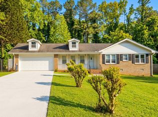 2866 Manor Ct, Snellville, GA 30078