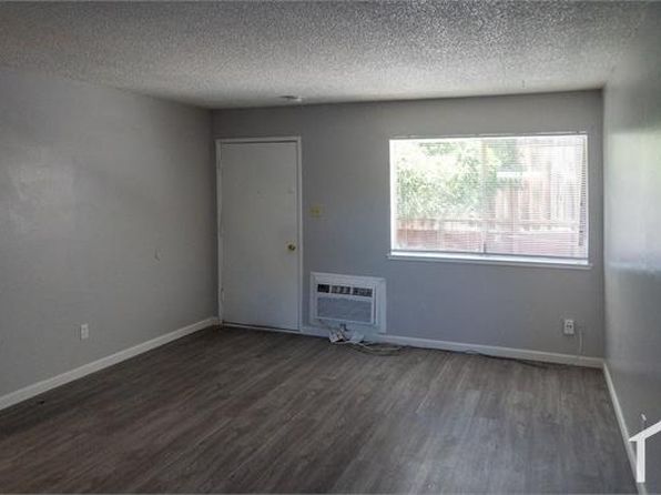3112 Lone Tree Way