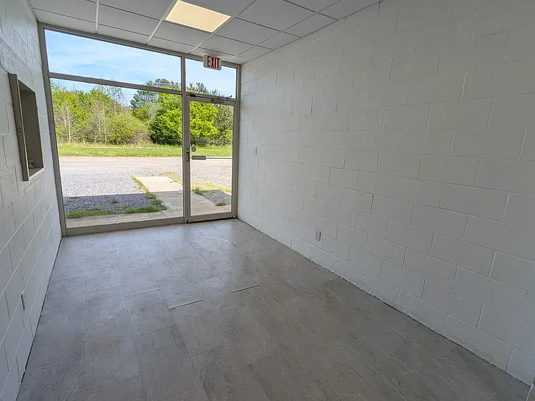 3323 Cosby Hwy — Photo 10