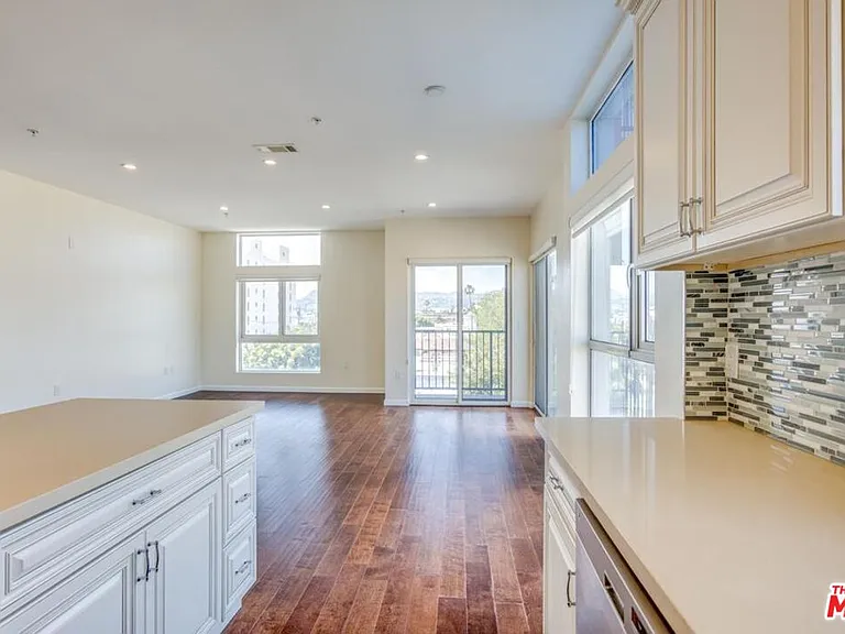 155 S Oxford Ave #506 — Photo 7