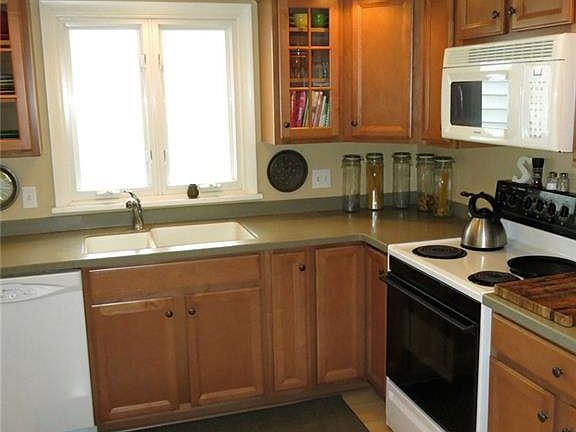 4th image of 4385 County Road 1