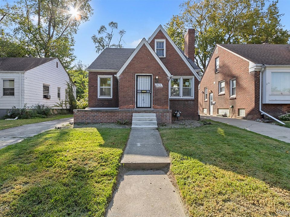 1st image of 13575 Rutherford St