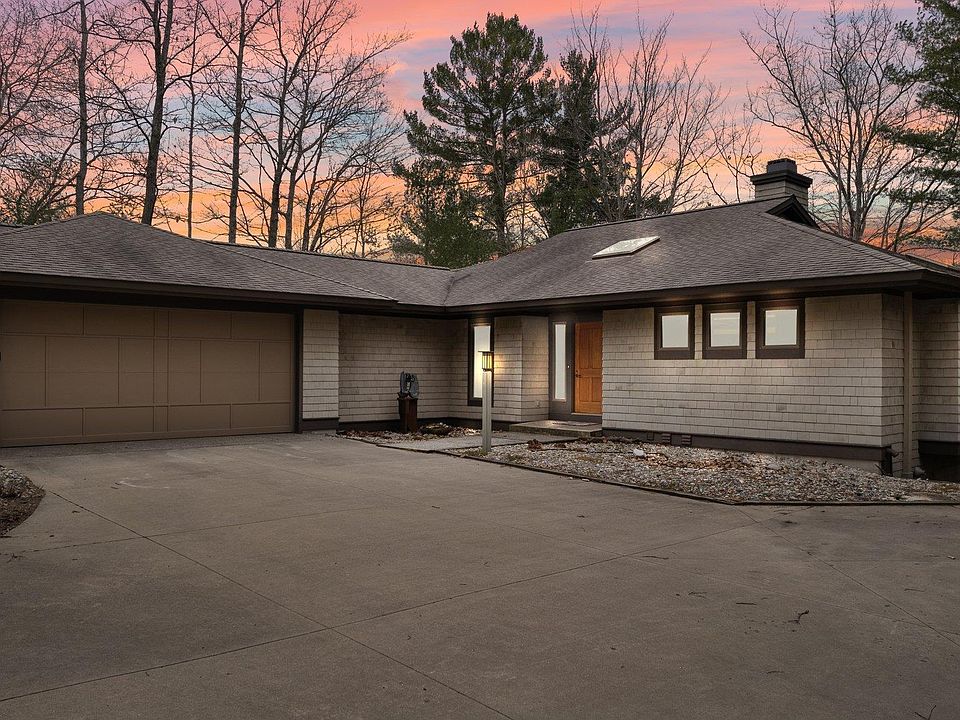 1st image of 9401 W Pointe Dr