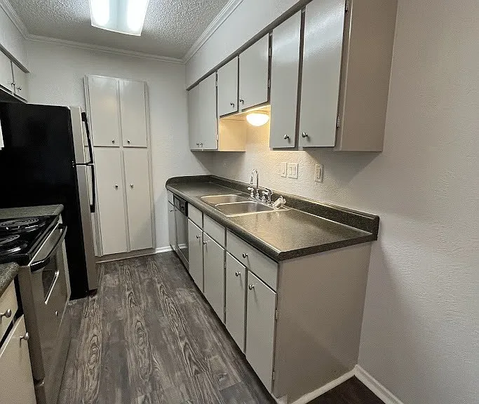 Juniper Springs Apartments — Photo 114