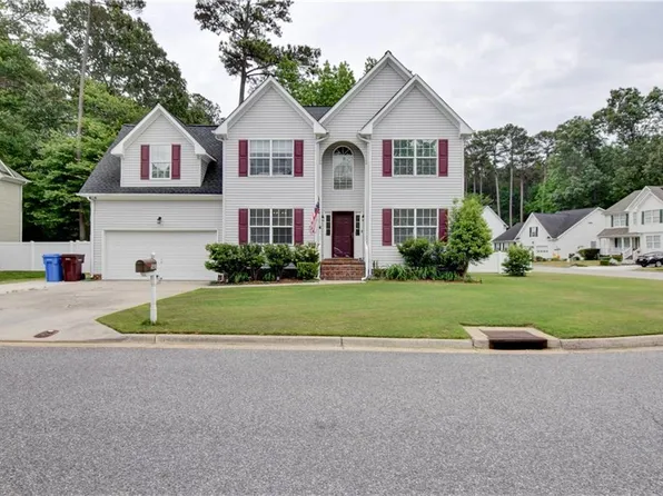 541 Lake Crest Dr, Chesapeake, VA 23323