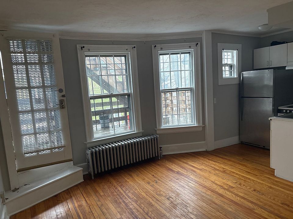 2nd image of 3 Marston Way #4