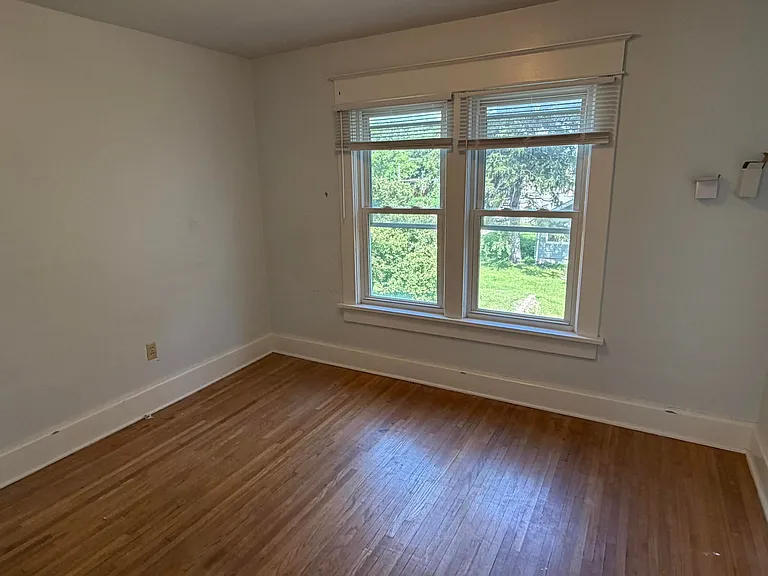 3202 Lincoln Way — Photo 14