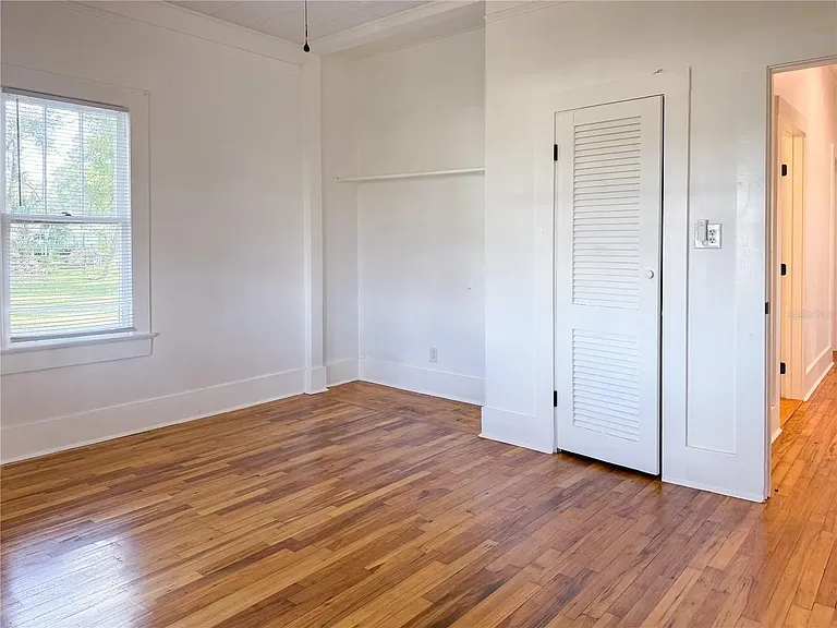 2520 NE 70th St — Photo 21