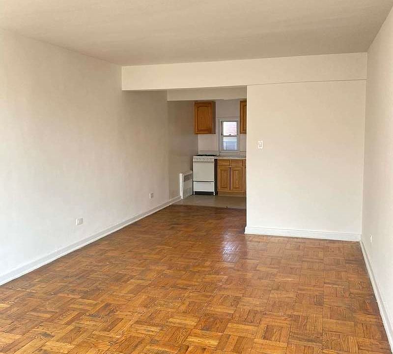 2nd image of 74-32 Broadway #3D