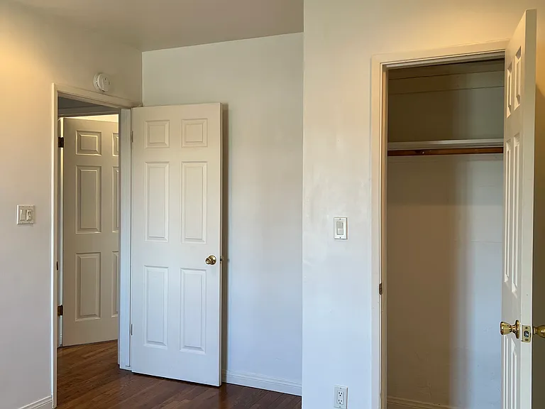 4837 Brighton Ave — Photo 20