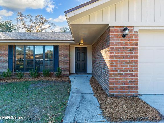 3rd image of 6046 CRANBERRY Lane E