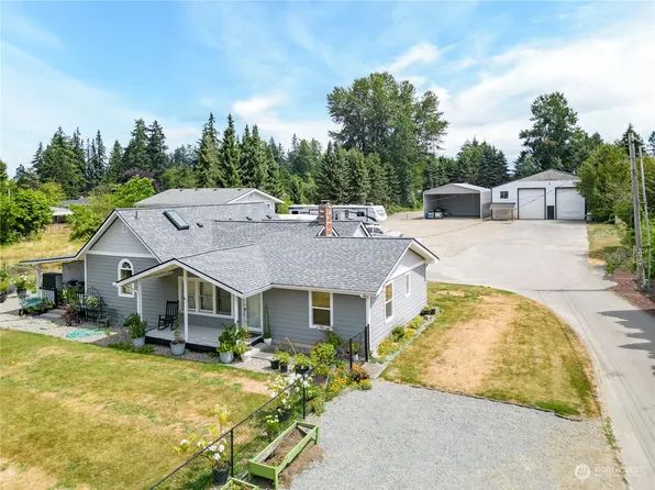 10709 Woodland Avenue E, Puyallup, WA 98373
