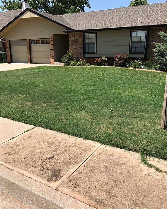 2nd image of 8501 SW 49th Cir