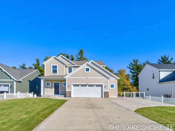 3976 Elderberry Dr, Holland, MI 49424