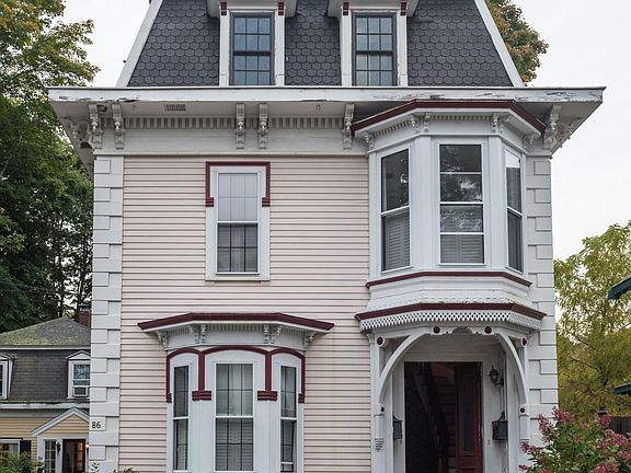 Second and third floor townhouse