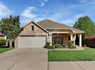 1603 Cowtown Dr, Mansfield, TX 76063