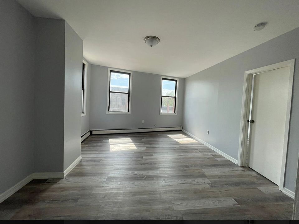 1st image of 117 Ocean Ave #B