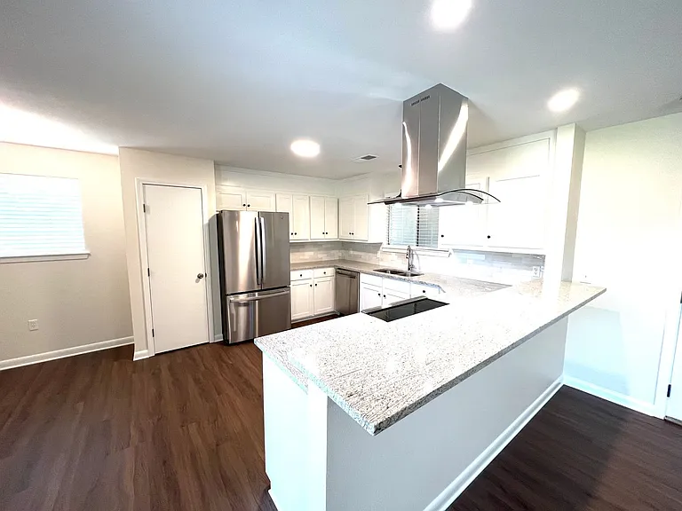 3041 Singletary Dr — Photo 14