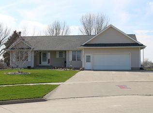 700 Buckeye St NW, Earlham, IA 50072