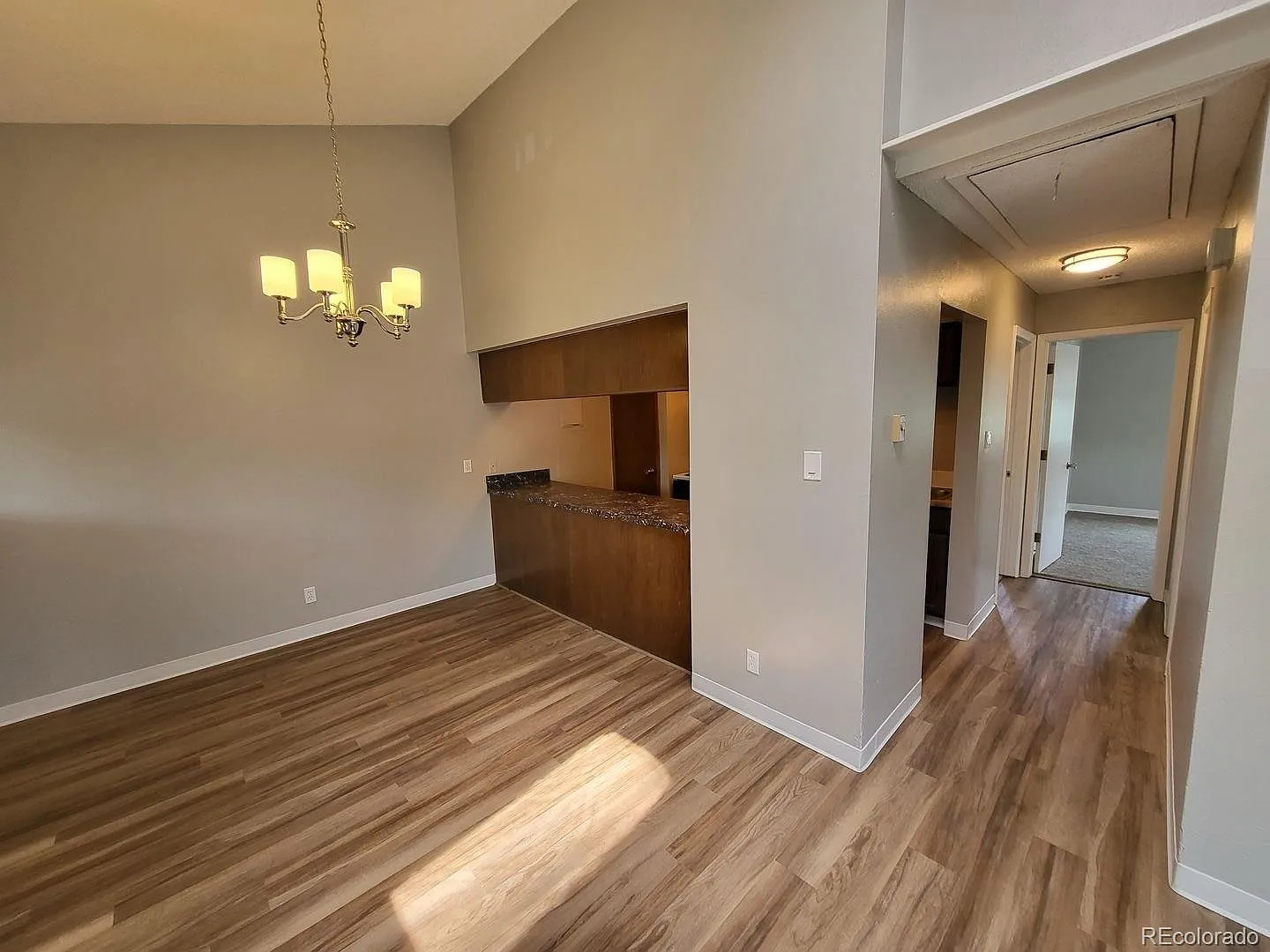 2 bed, 1.0 bath, 836 sqft, $1,595 — Photo 3