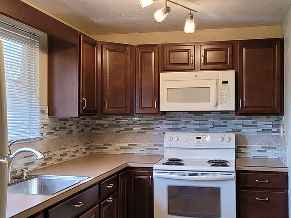 3rd image of 1549 Idaho Ave #4