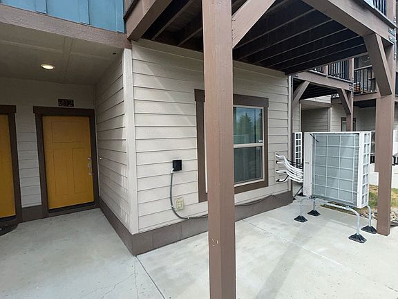2nd image of 212 Broken Pine Ln