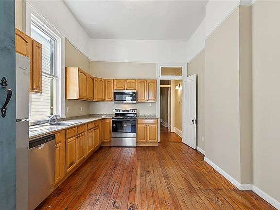 5th image of 312-14 S Clark St