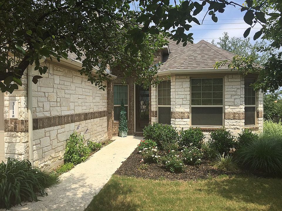 2nd image of 311 Bellagio Dr