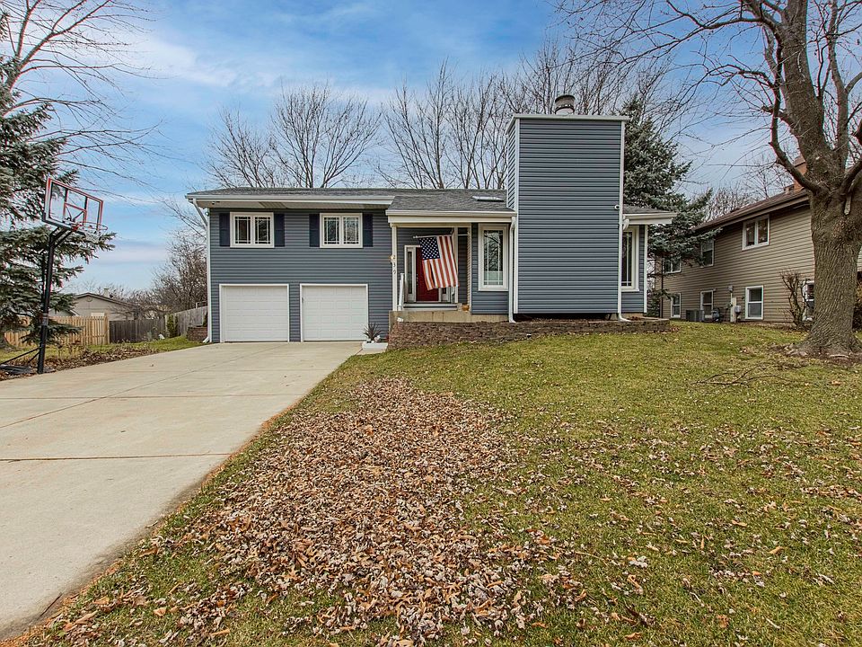 1st image of 239 Harvard Ln