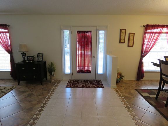 4th image of 925 Hemingway Dr