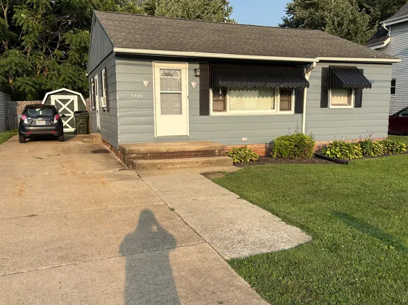 2806 Harmont Ave NE, Canton, OH 44705