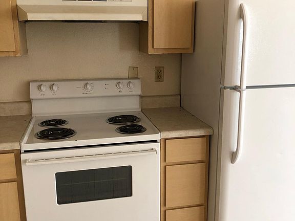 5th image of 16033 N 25th St APT 109