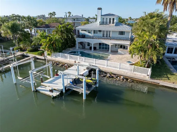 421 20th Ave, Indian Rocks Beach, FL 33785