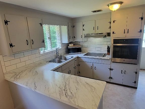 4th image of 9 Cold Spring Rd