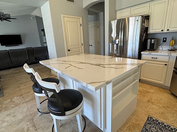 Newly Remodeled Kitchen