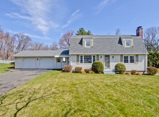 32 Alicia Ter, Windsor Locks, CT 06096