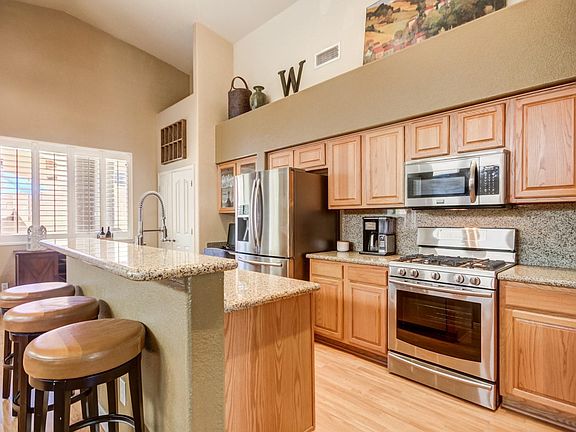 5th image of 650 W Sendero Claro