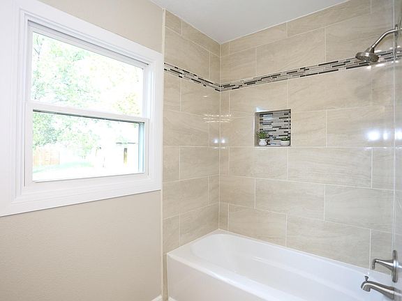 5th image of 1606 N Washington Ave