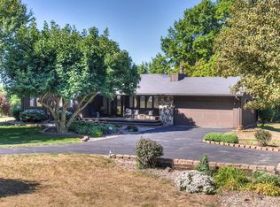 11262 Walnut Rdg, Council Bluffs, IA 51503