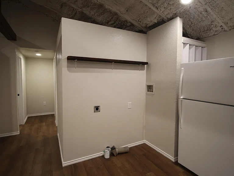 213 N Waldrip St — Photo 13