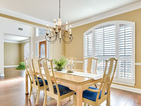 4th image of 406 Luna Vista Dr