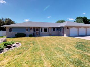 1925 Frank Ave SE, Huron, SD 57350