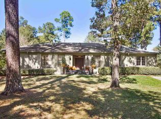 2430 Lake Cir, Jackson, MS 39211