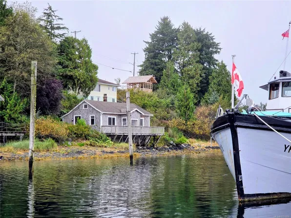 1460 Imperial Ln, Ucluelet, BC V0R 3A0