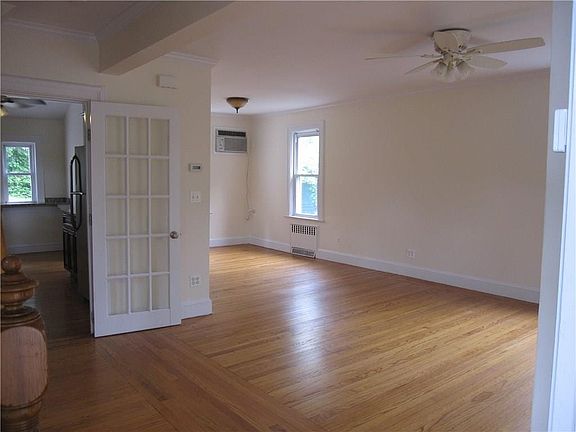 5th image of 8 Winthrop Ave
