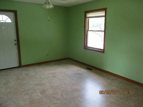 3rd image of 518 Sunrise Ave