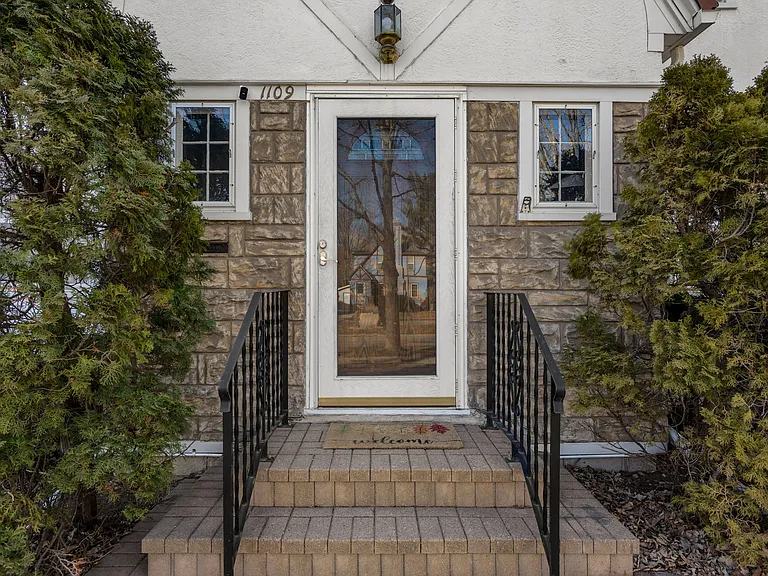 1109 3rd St NW — Photo 35