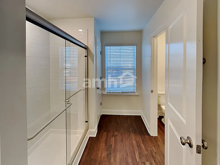 618 Rivermist Dr — Photo 16