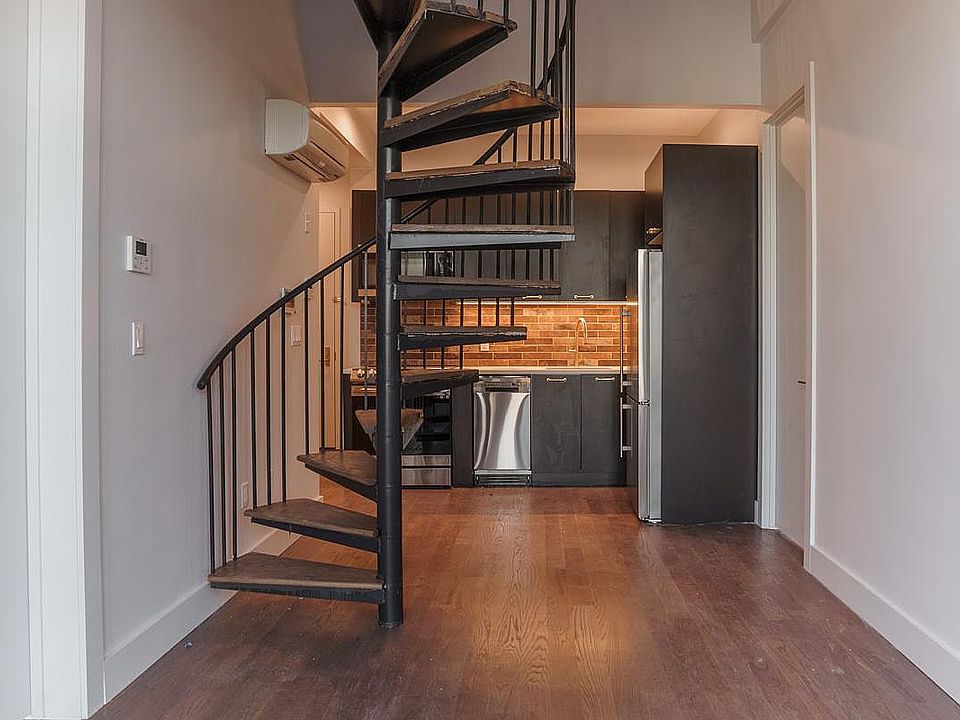 1st image of 99 Varet St #4B